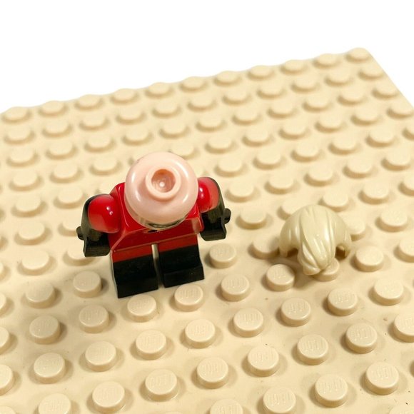 Lego Mr. Incredible Disney Minifigure - Picture 5 of 7